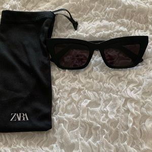 Brand new without tag Zara cat eye sunglasses 🕶️